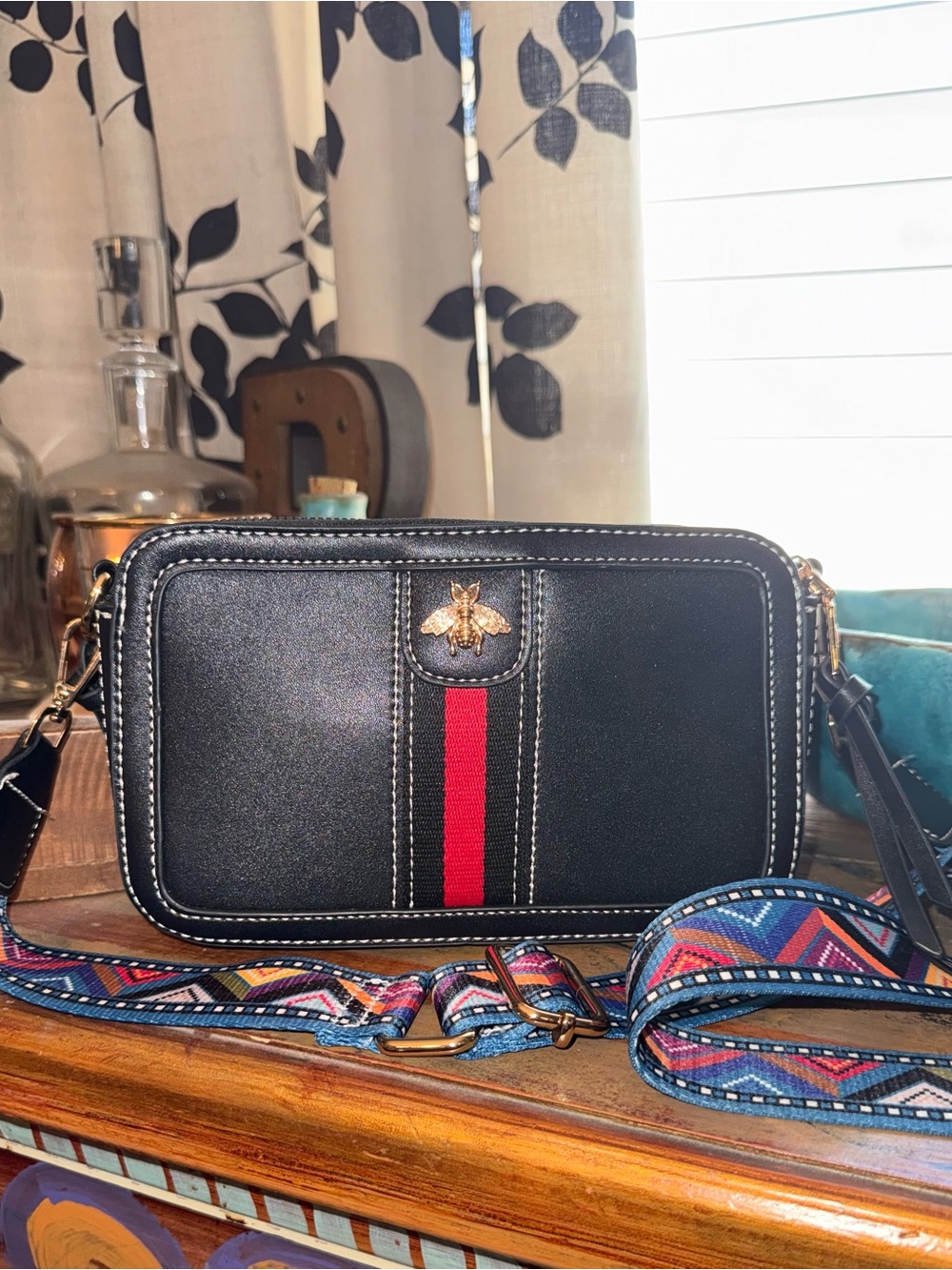 Beatfull Designer Bee Crossbody Camera Bag